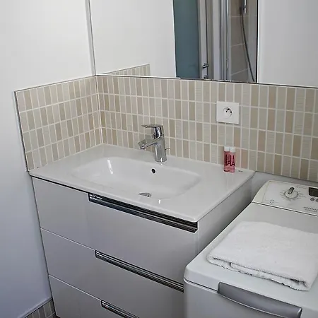 - Lenoir Appartement *